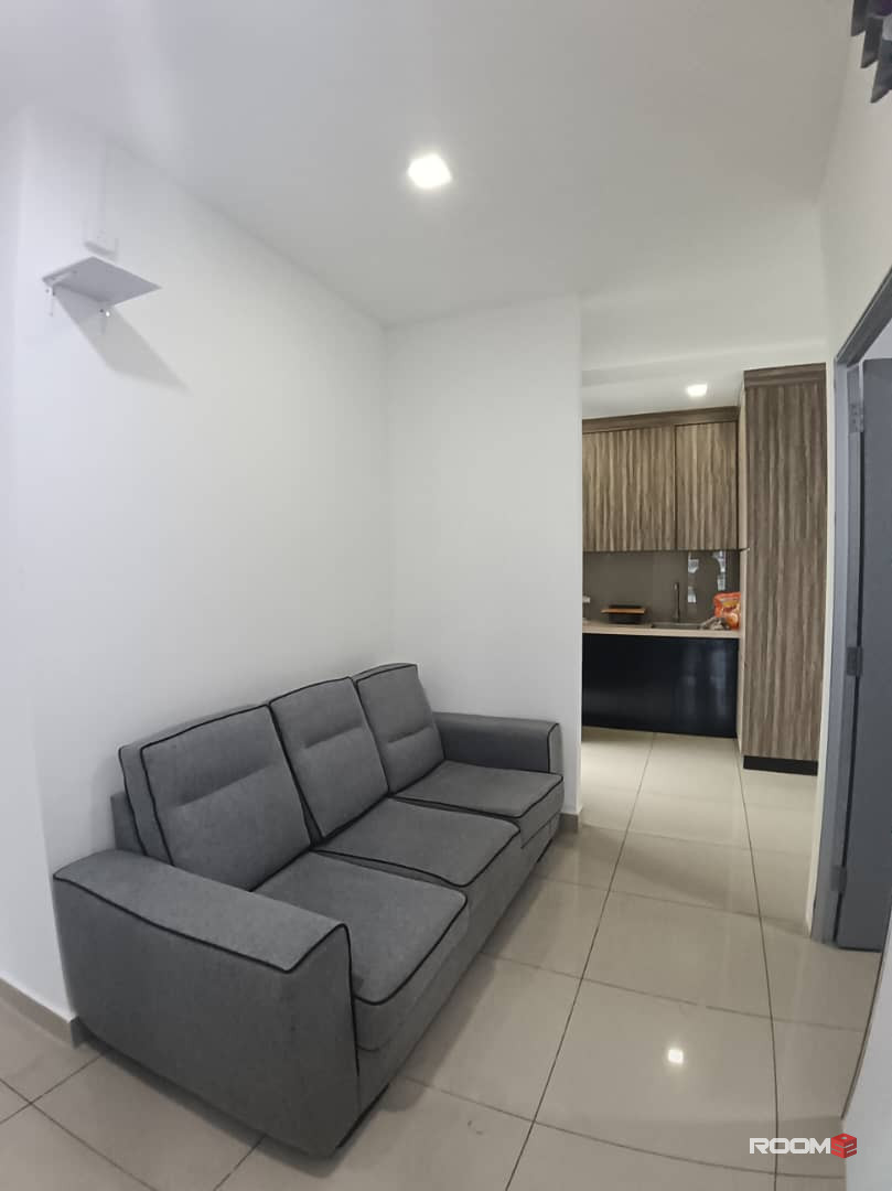 Female room for rent at Austin Regency @ Mount Austin JB