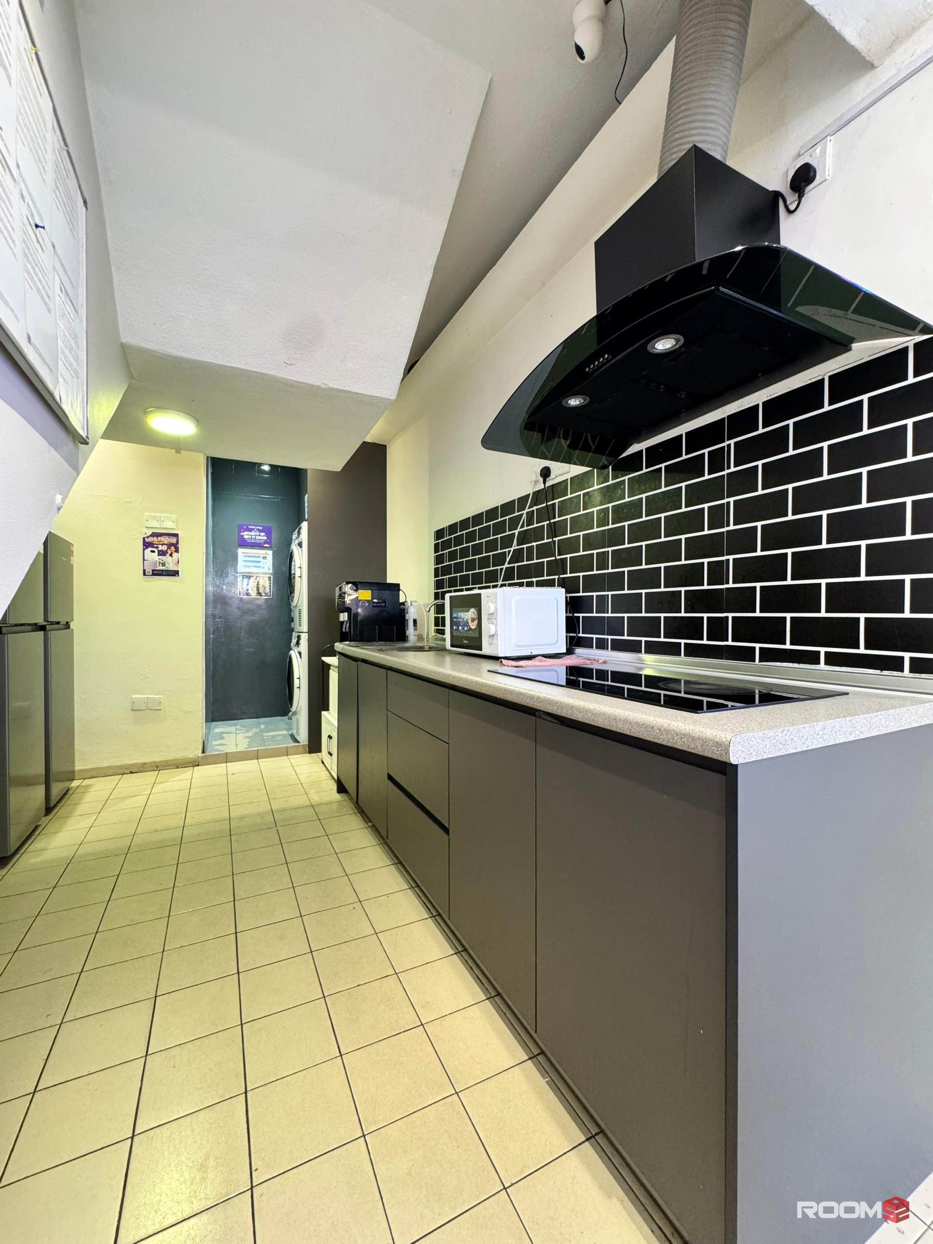 ‼️ ZERO DEPOSIT ‼️ 🏡 Private Master Room @ Damansara Utama 🏡 🚶‍♂️ 3 MINS TO STARLING MALL 🚶‍♂️