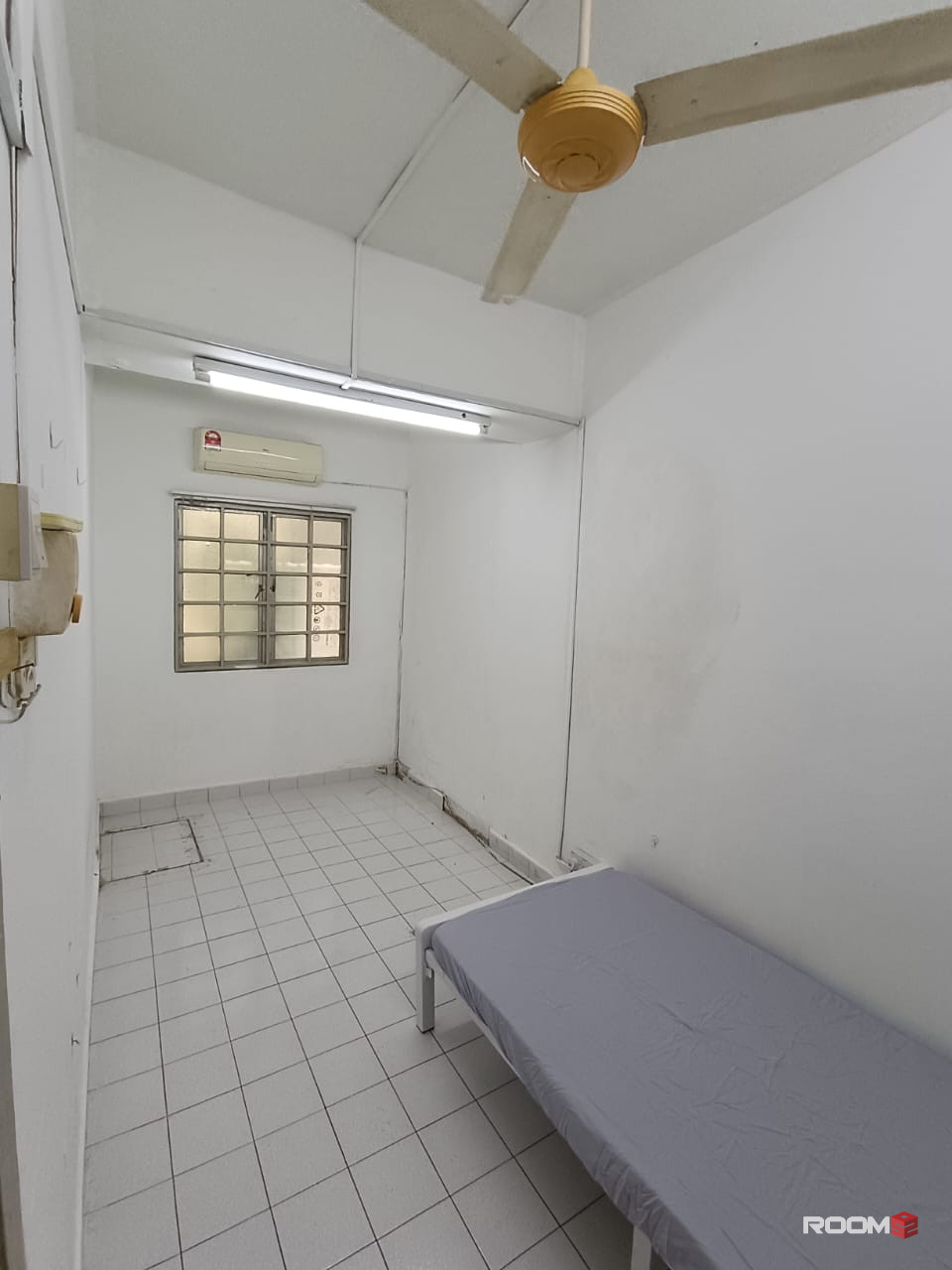 🏠 [Single Private Room] [✅ Zero Deposit] 🌟Near One Utama Mall, Centre Point, IKEA 🚇 MRT Bandar Utama Station, Mutira