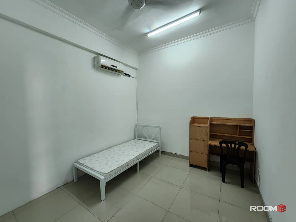 Single Furnished Room📍Kota Kemuning