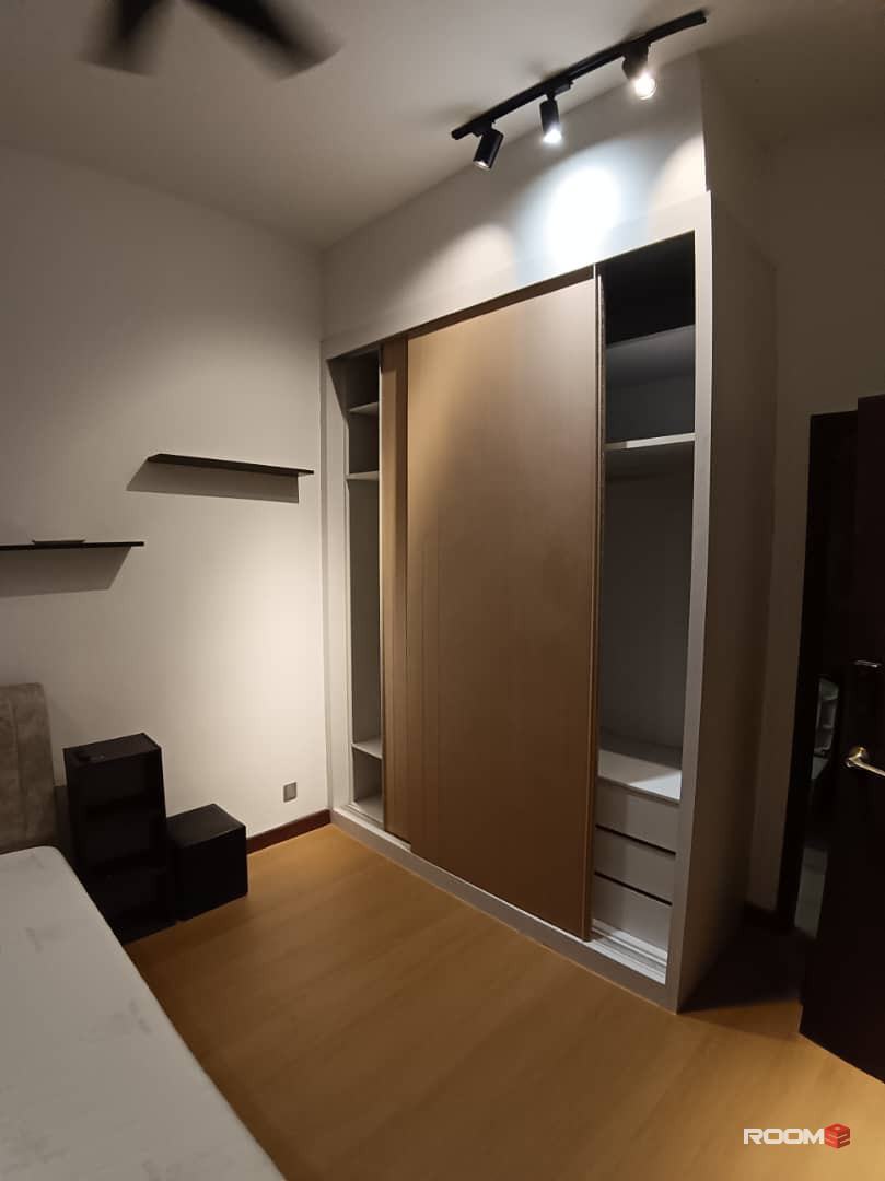 Room for rent at Paragon Suites @ CIQ JB Town