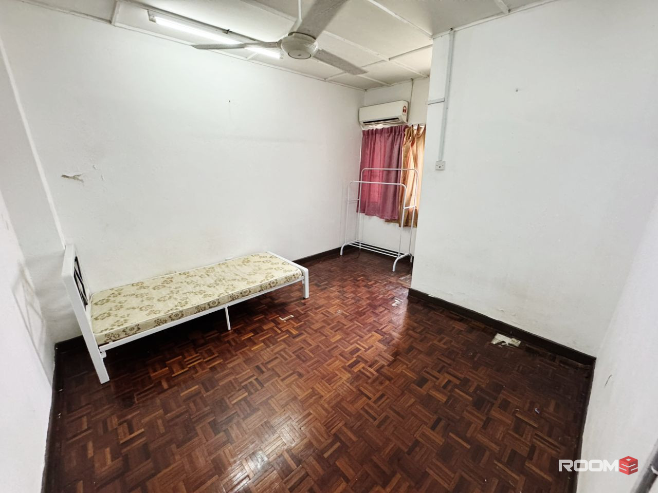 😍 Ready Move In~ Medium Room For Rent at TTDI- Kuala Lumpur