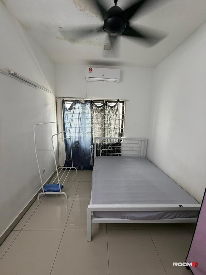 🔥LOW DEPOSIT🔥SETIA ALAM KLANG COUPLE MIDDLE ROOM FOR RENT🏠NEARBY SETIA CITY MALL ,TOP GLOVE , NIH , NKVE🎉🎉🎉