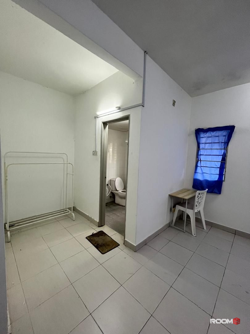 💥LOW DEPOSIT💥SETIA ALAM KLANG SPACIOUS MASTER ROOM FOR RENT🔥🔥🔥NEARBY SETIA CITY MALL , TAIPAN , KOSSAN , NIH 🎏🎏