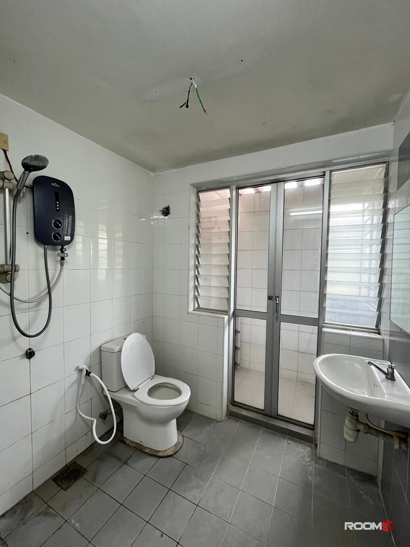 💥LOW DEPOSIT💥SETIA ALAM KLANG SPACIOUS MASTER ROOM FOR RENT🔥🔥🔥NEARBY SETIA CITY MALL , TAIPAN , KOSSAN , NIH 🎏🎏