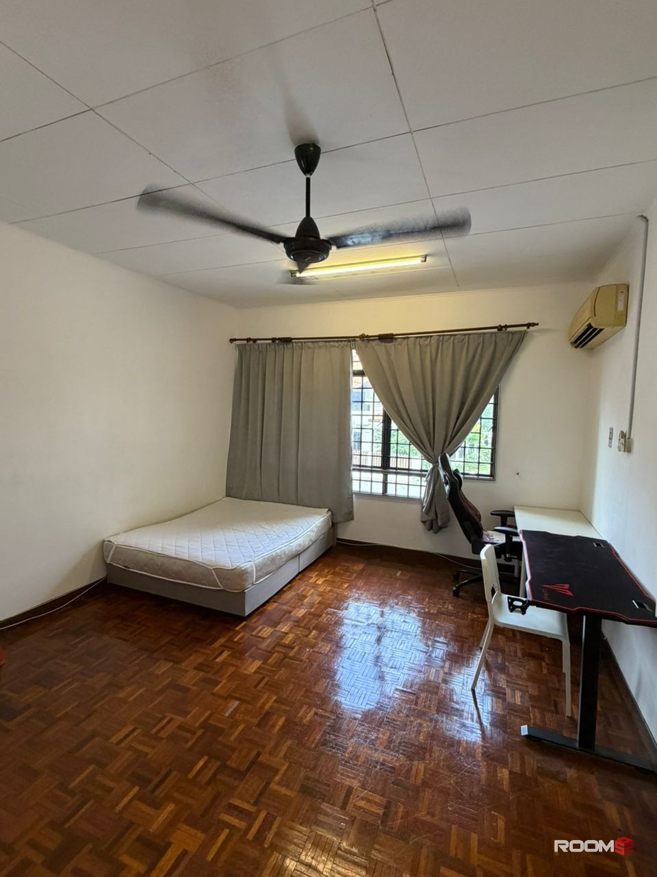 💥LOW DEPOSIT💥BANDAR UTAMA PETALING JAYA MASTER ROOM WITH PRIVATE BATHROOM  FOR RENT 🏠NEARBY CENTRE POINT , ONE UTAMA