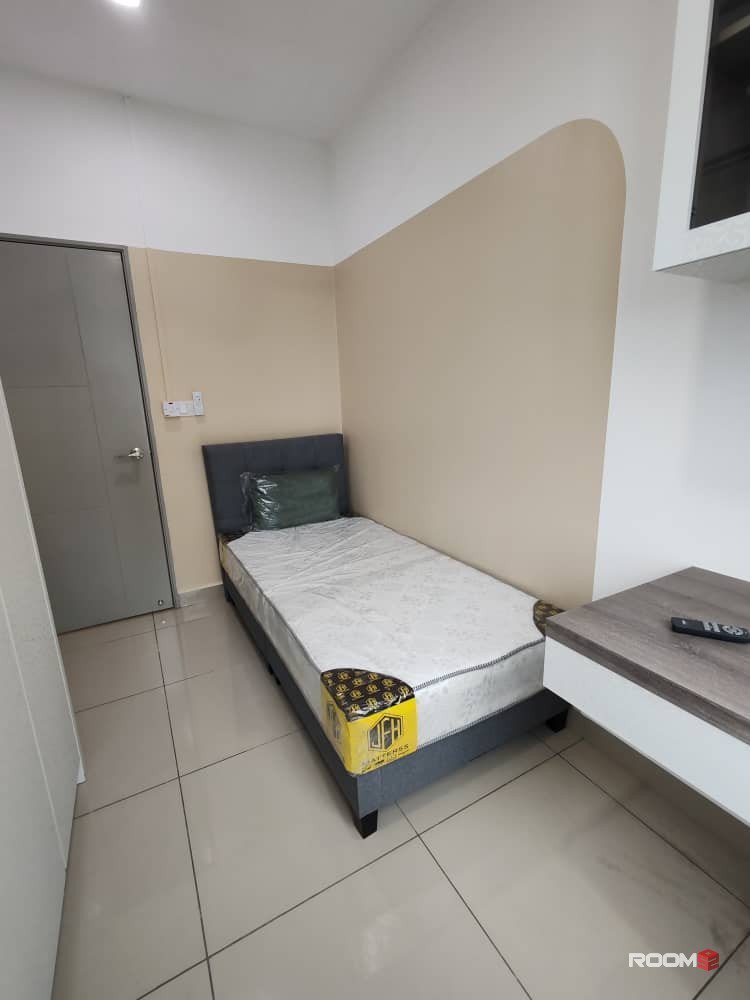 Female room for rent at Austin Regency @ Mount Austin JB