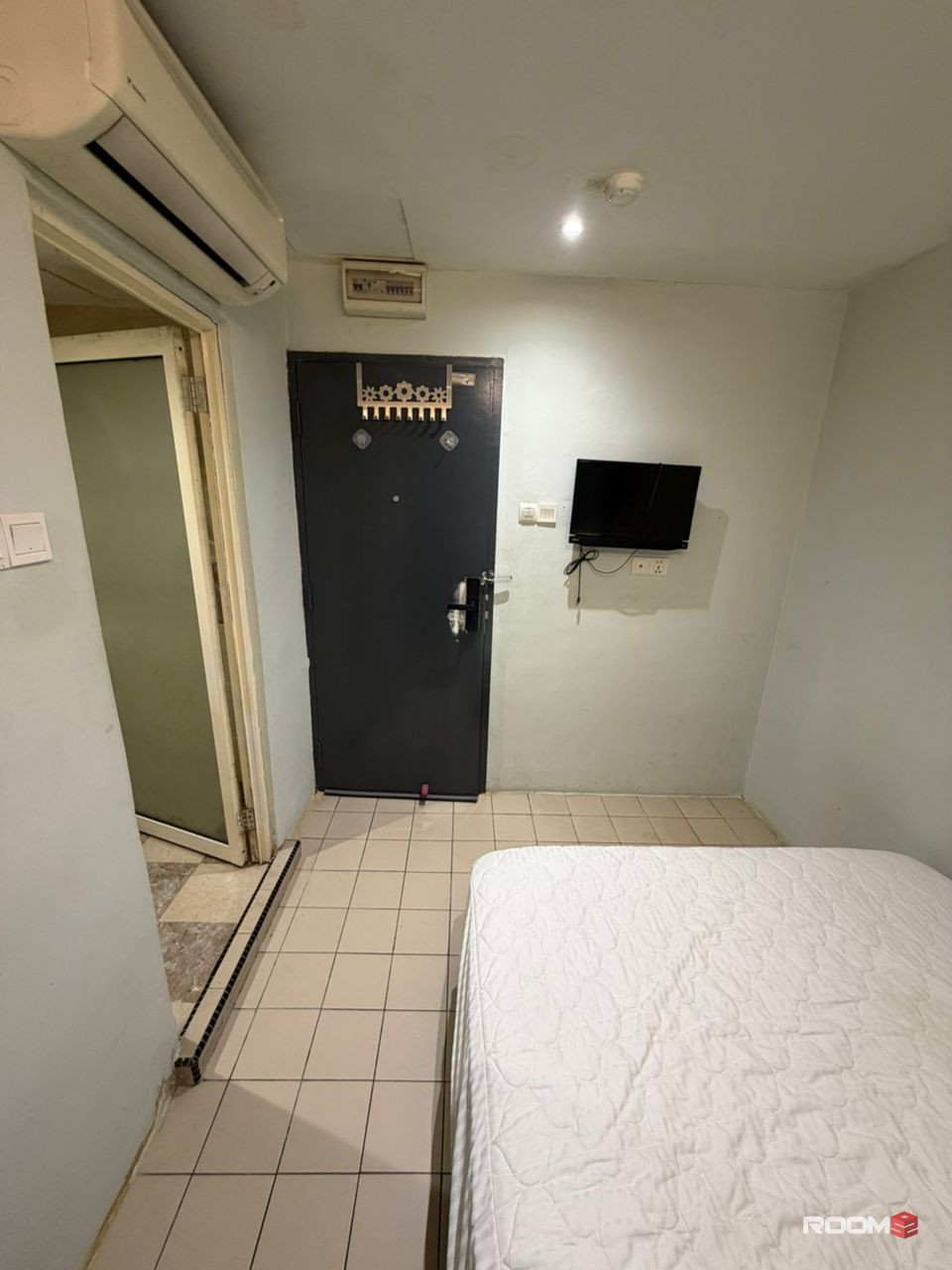 🚩SWING AND PILLOW CO-LIVING Q INN HOTEL MASTER ROOM WITH PRIVATE BATHROOM FOR RENT🎉NEARBY SUNWAY PYRAMID , BRT MENTARI