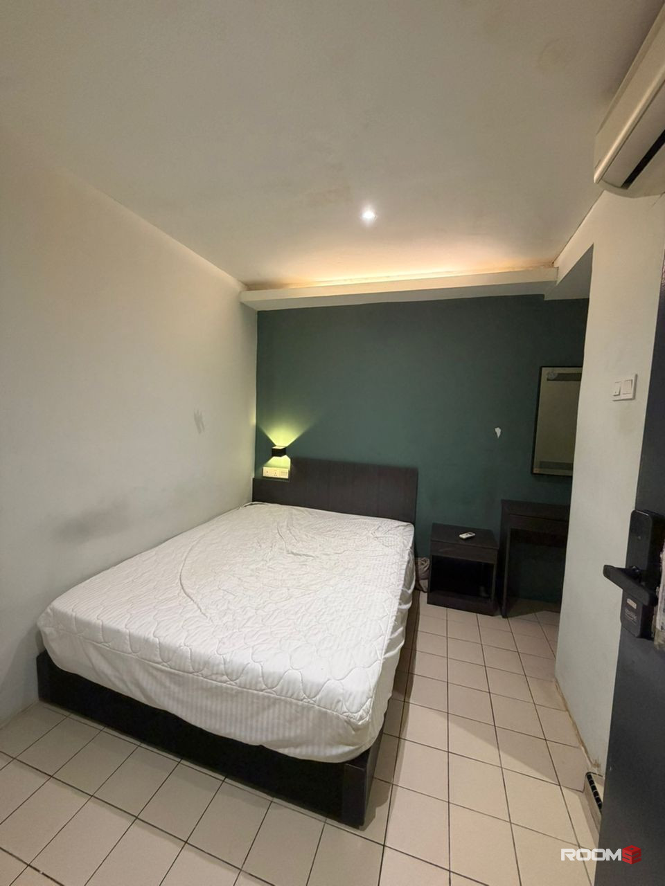🚩SWING AND PILLOW CO-LIVING Q INN HOTEL MASTER ROOM WITH PRIVATE BATHROOM FOR RENT🎉NEARBY SUNWAY PYRAMID , BRT MENTARI