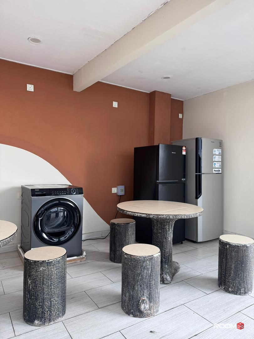 ✨LOW DEPOSIT✨SWING & PILLOW COLIVING HOT BALLOON HOTEL MASTER ROOM FOR RENT🤩🤩NEARBY I-CITY SHAH ALAM📍🚩