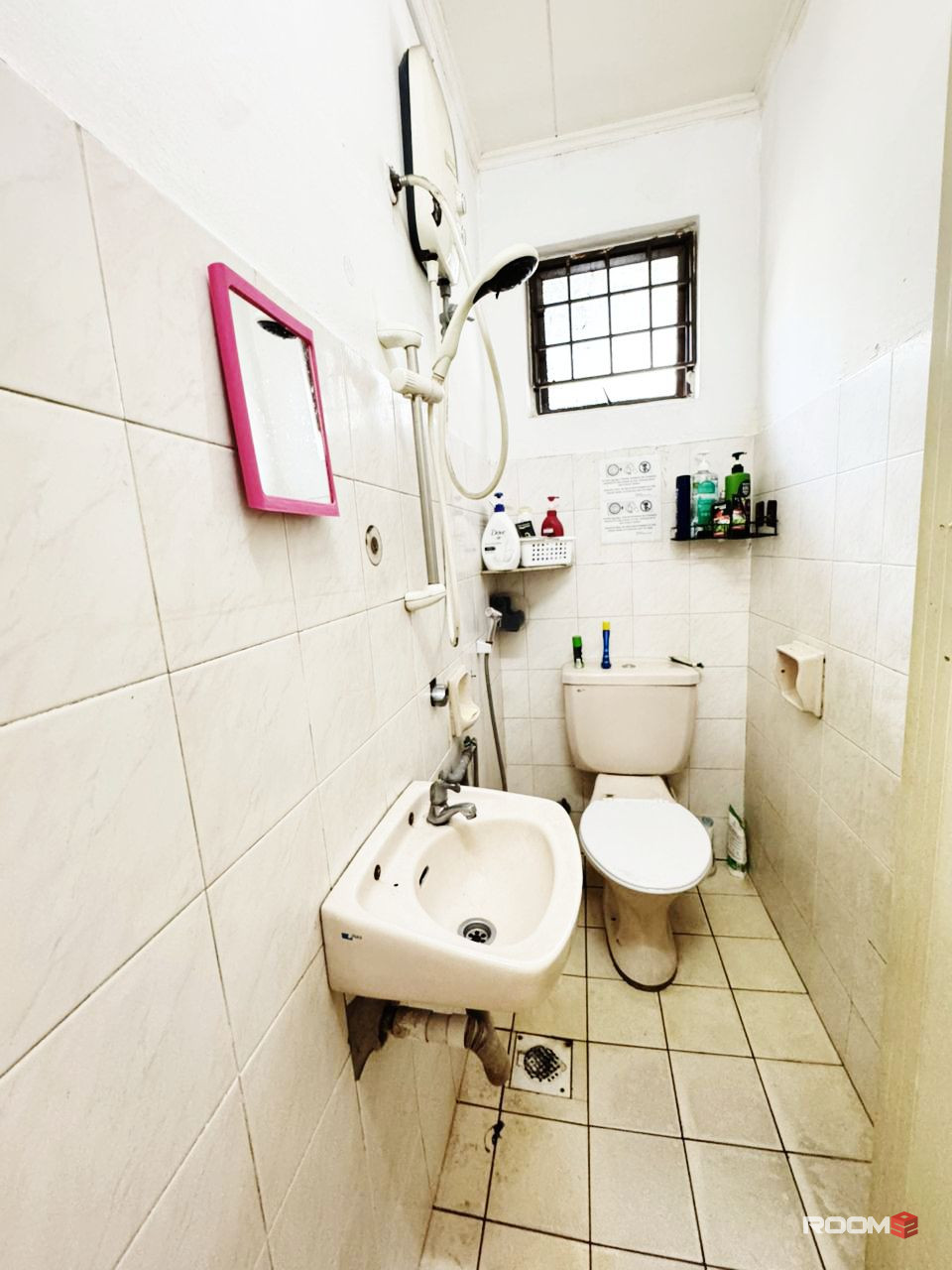 🔥LOW DEPOSIT🔥BANDAR UTAMA PETALING JAYA MIDDLE ROOM FOR RENT🏠NEARBY CENTRE POINT , ONE UTAMA , MING TIEN FOOD COURT📍