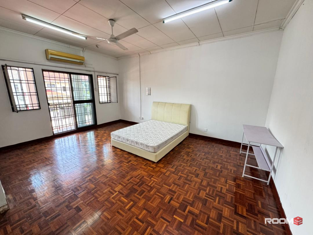💚LOW DEPOSIT💚BANDAR UTAMA PETALING JAYA MASTER ROOM WITH PRIVATE BATHROOM FOR RENT🏠NEARBY CENTRE POINT , ONE UTAMA📍