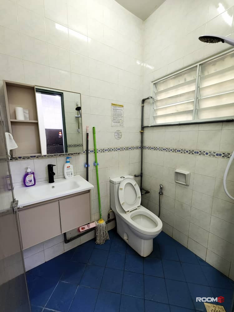 🔥LOW DEPOSIT🔥JALAN WAWASAN 2 PUSAT BANDAR PUCHONG NICE MIDDLE ROOM FOR RENT🏠✨✨✨