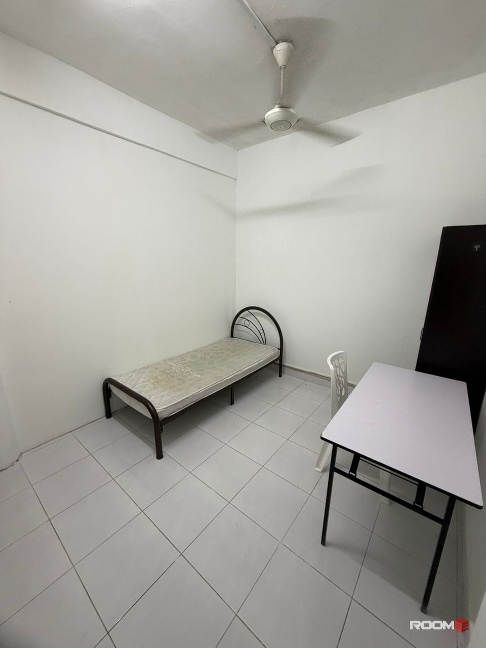 🔥MURAH-MURAH🔥🚩SECTION17 PETALING JAYA MIDDLE ROOM FOR RENT🏠