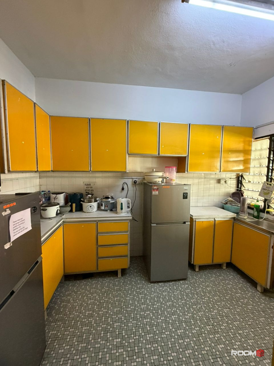 ‼️LOW DEPOSIT‼️SS4C PETALING JAYA MIDDLE ROOM FOR RENT🏠WALKING DISTANCE TO KELANA JAYA LRT🚂🚆🚆