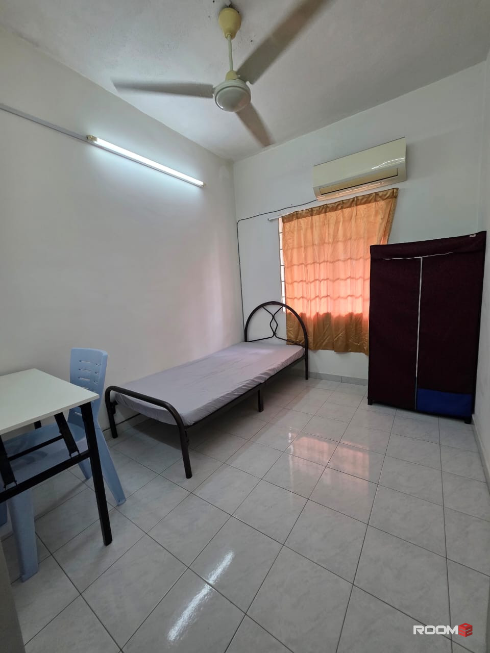 ✨LOW DEPOSIT✨SS23 TAMAN SEA PETALING JAYA MIDDLE ROOM FOR RENT🏠