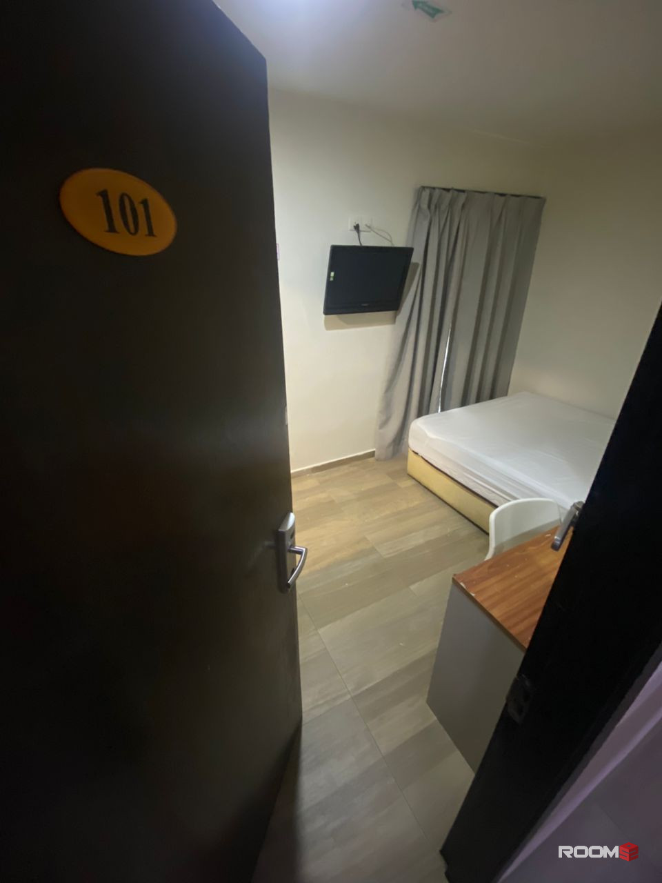 🔥 Cheap & Cozy Room Near MRT Kuchai + Mid Valley 🌆