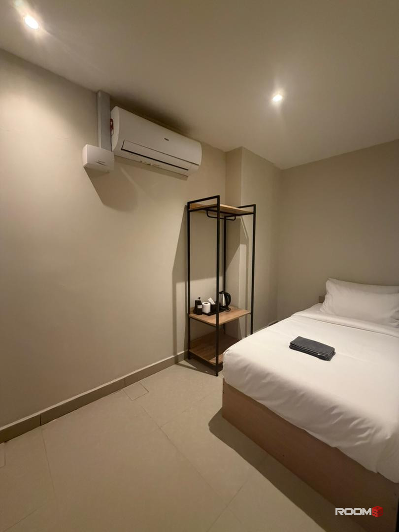 🔥1 month Deposit 🚆5 Min Walk to Monorail & MRT Bukit Bintang 🛍️5min walk to Sungei Wang, Times Square 🏢Single Room