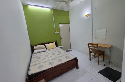 ⚡ Ready to Move In Room in Sri Kembangan | Aircond + WiFi + Furnished