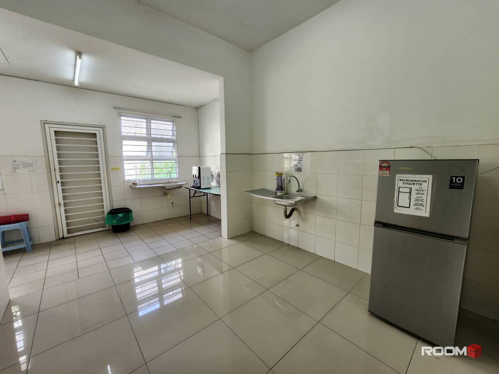 ❄️Aircond Room Available Now | Near Gamuda Walk & Aeon Shah Alam