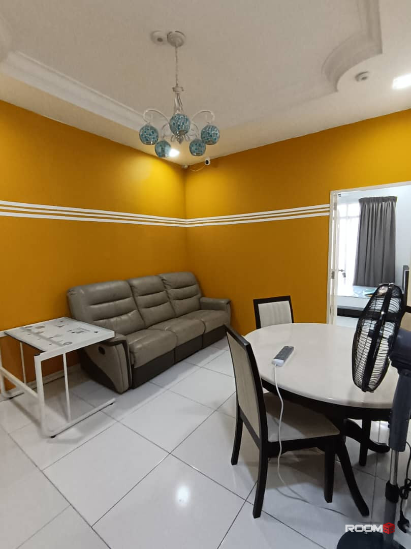 Room for rent at Jentayu Residency @ Tampoi
