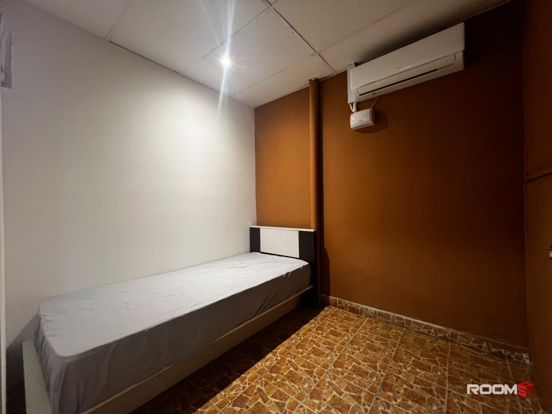 Just a🚶‍♂️to KL Sentral | Private Room Rental in Brickfields LOW DEPOSIT✨