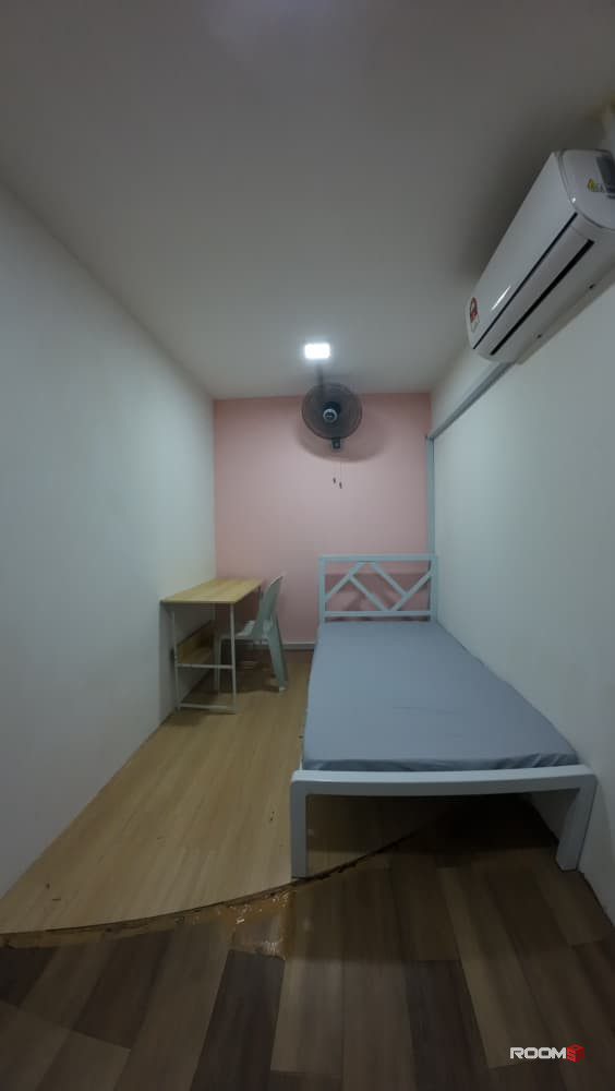 NO DEPOSIT‼️Fully Furnished Room in Puchong | Just a 🚶‍♂️to MRT Puchong Jaya