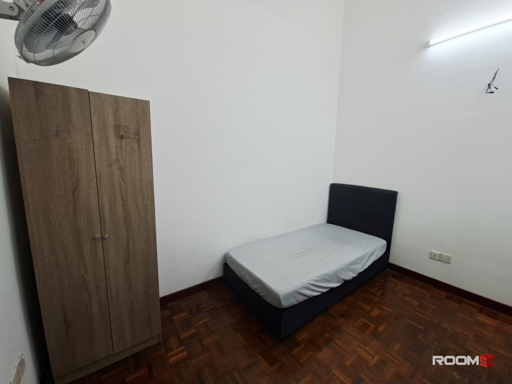 Immediate Move-in🔑Single Room Rent in BU10, Bandar Utama Near Kota Damansara