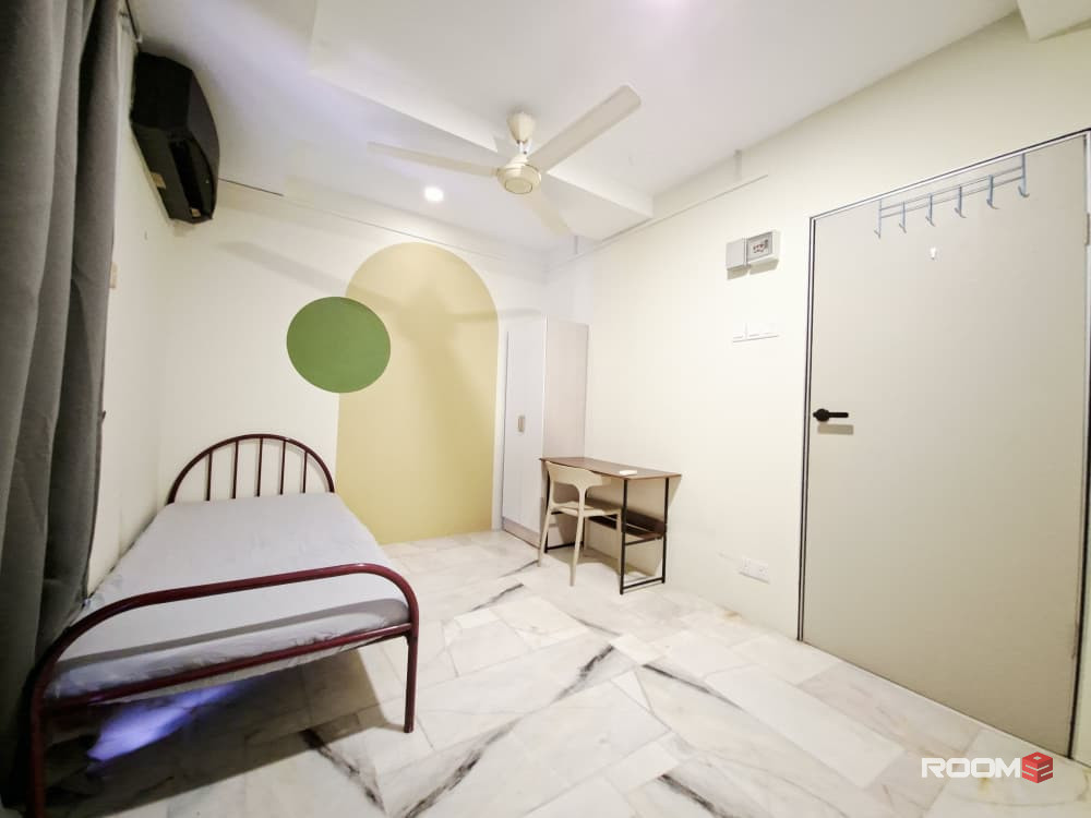 Low Deposit‼️Single Room Rental in Setia Alam 10 Mins to Klang Utama