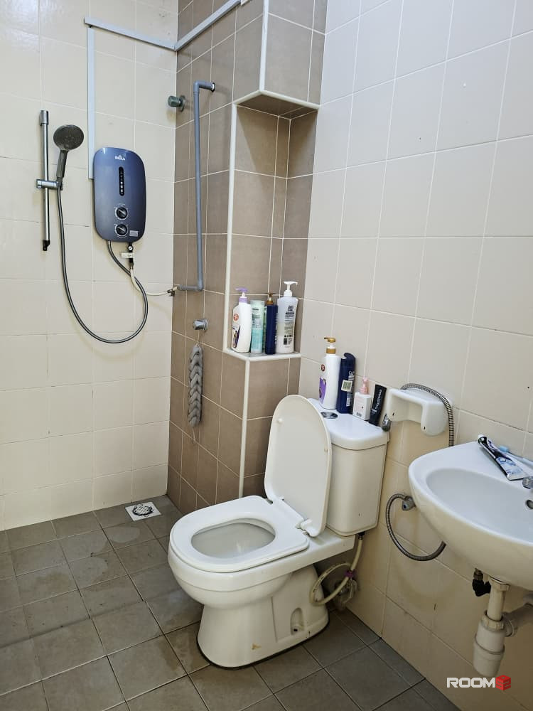 Easy Move-in 🗝️Single Room in Setia Alam with Low Deposit✨✨