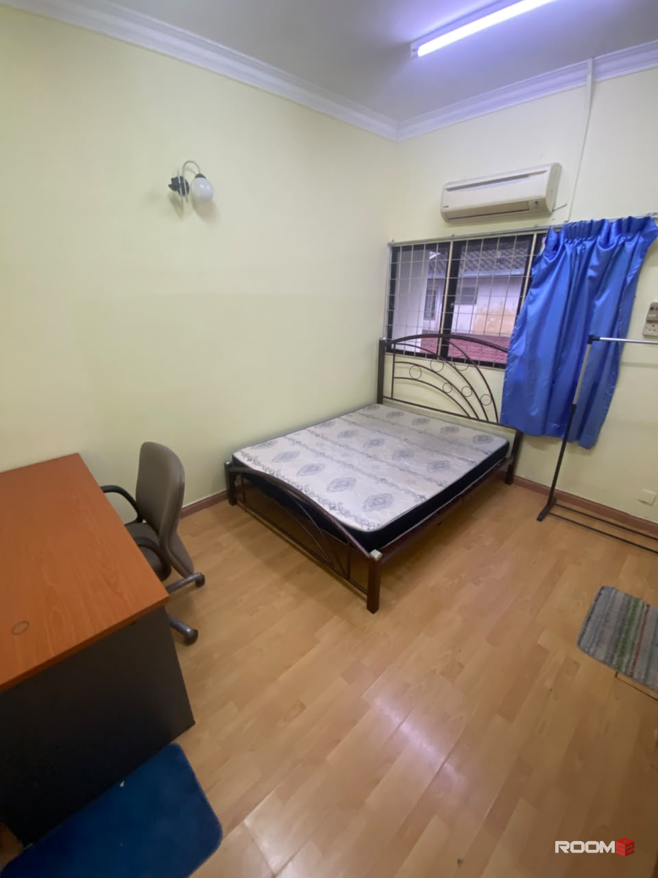 Fully Furnished Room😍Middle Room with Attached Sharing Bathroom in Bangsar