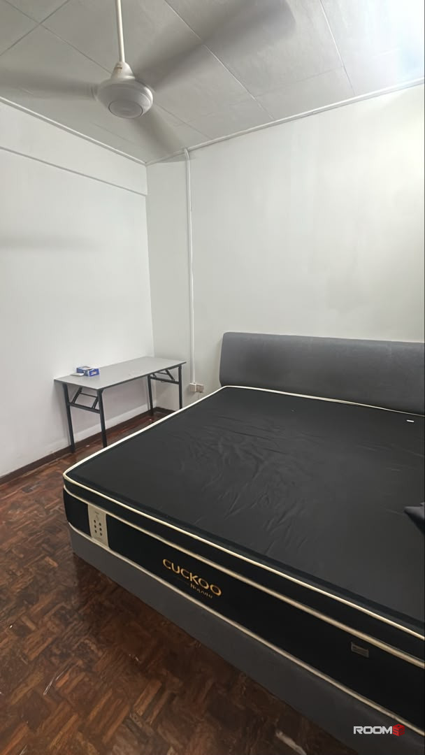 5 mins🚶to Sunway Lagoon BRT Station ✨Middle Room Rental in PJS 9, Bandar Sunway