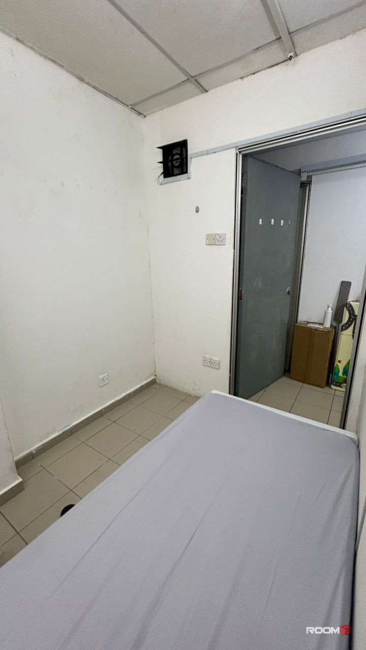 💥1️⃣1️⃣1️⃣1️⃣ DEPOSIT PROMO 💥 5 mins walk to LRT Lembah Subang 🌈 Room for Rent @ Ara Damansara