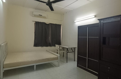 💥 ZERO DEPOSIT PROMO 💥 Queen bed room with Aircond for Rent @ SS 2 nearby 3 Damansara, Atria Mall, Starling Mall