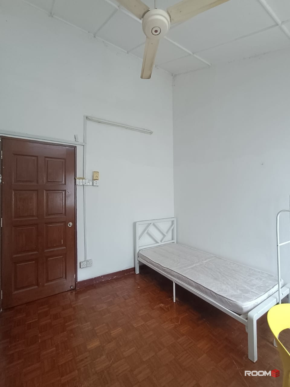 💥 5 Min Walk to LRT Taman Bahagia 💥 Middle Room for Rent @ SS 2 nearby SS 2 Night Market, Atria Mall, Megah Rise Mall