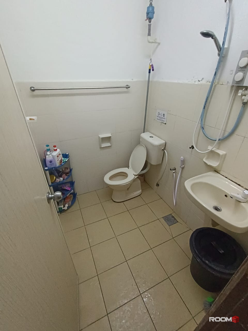 3 mins walk to LRT Taman Paramount ‼️ Room for Rent @ Seapark nearby SS 2, 3 Damansara, PJ New Town