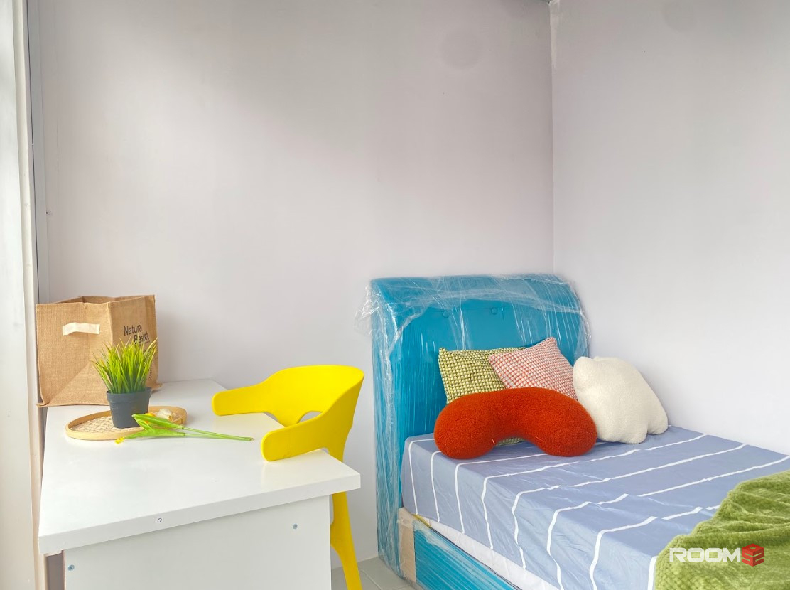 (Female Unit) 5Mins Walk to LRT Brand New Fully Furnished Room at Vista Wirajaya Taman Melati