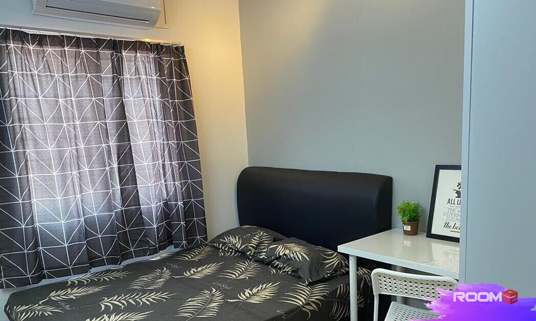 Fully Furnished, WiFi & Air Cond FREE, Middle Room for RENT at Pusat Bandar Puchong, Puchong