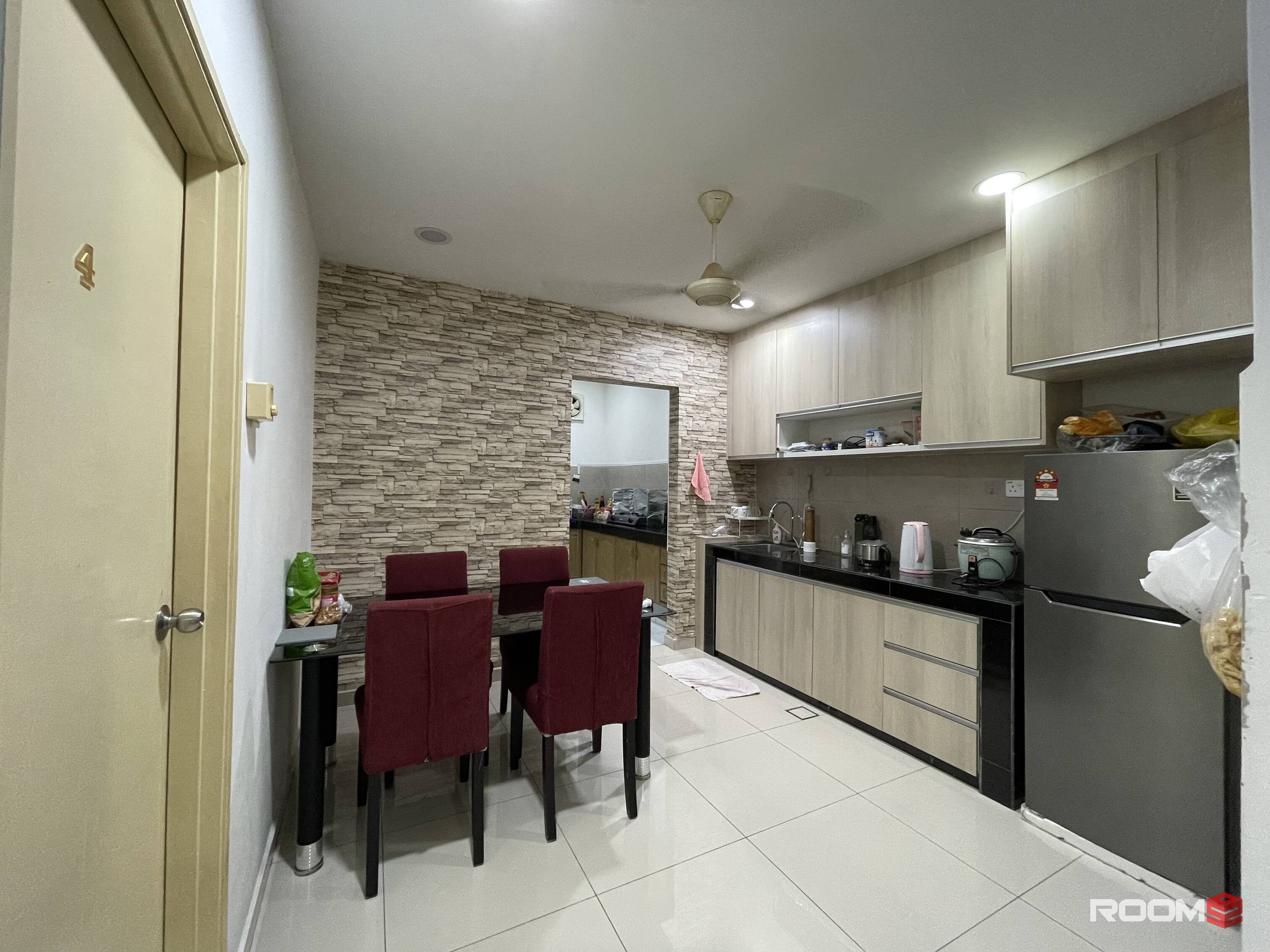 Middle Room at Taman Wawasan 3 , Pusat Bandar Puchong