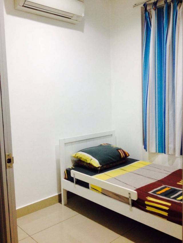 URGENT!!! Comfort Room at Putra Height For Rent with Free Internet