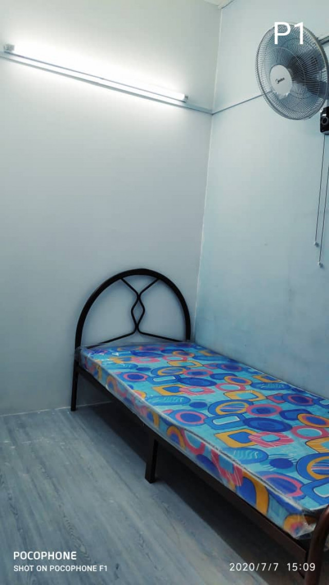 PJ SEA PARK ROOM FOR RENT WITH LOW DEPOSIT!!