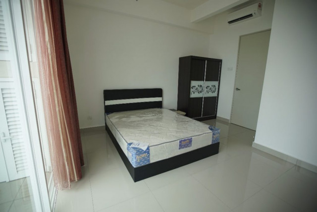 Hot Sale! Medium Room to Rent at Bandar Bukit Puchong!