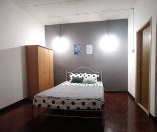 AFFORDABLE Near MRT Free WiFi Room For Rent