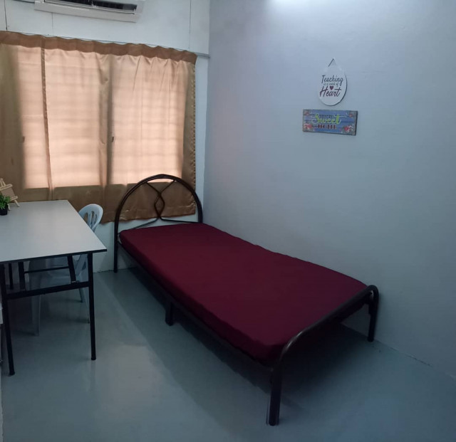 PJ 14 Room with aircond available!