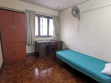 SEC17/UM/BAC FREE WIFI LOW DEPOSIT ROOM FOR RENT