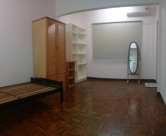 Room Rent with Cleaning Service at Putra Heights, Subang Jaya