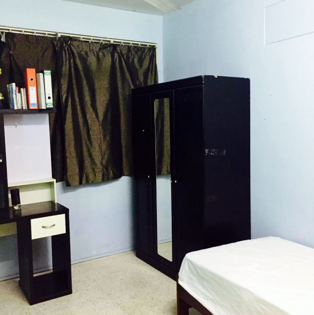 Great! Medium Room to Rent at Jalan Tempua, Bandar Puchong Jaya. Free Highly Speed WiFi!