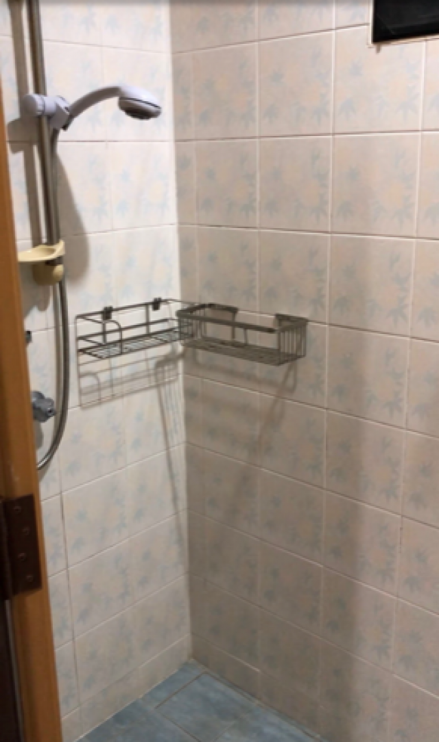 Non-agent | medium room for rent at BU6