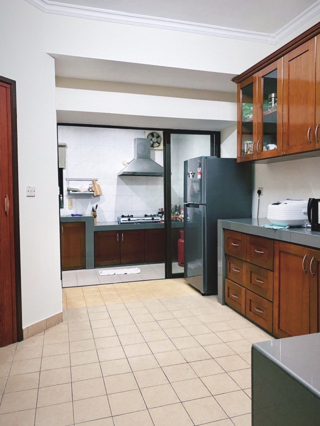 Fully Furnished Master room for rent at BU6