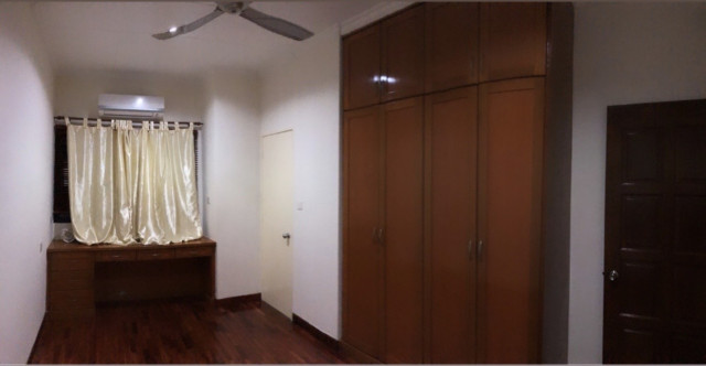 Move in Immediately!! Room for rent at BU6